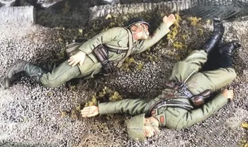 Escala 1/35 la 2 ª guerra mundial de la Guerra del Pacífico Japonés Cadáveres De 2 Personas Miniaturas de la segunda guerra mundial Resina Modelo de Kit de la Figura de Envío Gratis