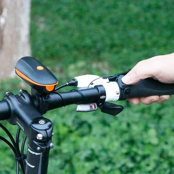 Deemount Luz de la Bici de la prenda Impermeable de la Bicicleta de la Cabeza de la Linterna de LED Con Campana Multifunción Ciclo de la Lámpara de Ciclismo de MTB de Luz Accesorios de Moto