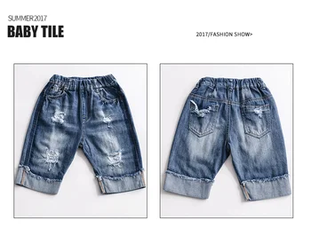 Los chicos del dril de algodón Longitud de la Rodilla de verano de 2020 nueva versión coreana de los cinco pantalones sueltos niños bebé agujero casual jeans marea