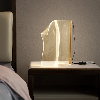 Creativo de la Sala de estar de Mesa LED de la Luz de Guía de Luz de la Mesilla de Dormitorio de Oro Lámpara de Escritorio Moderno Nórdicos Showroom Simples Accesorios de diseño