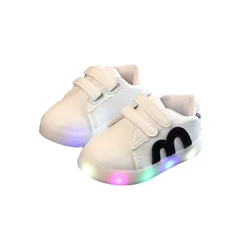 Bebé Zapatos de los Niños de la Moda LED Iluminado Niños Zapatos Casuales Primavera/Otoño Fresco a los Niños de las Niñas de Zapatillas de 4 Colores de Estilo
