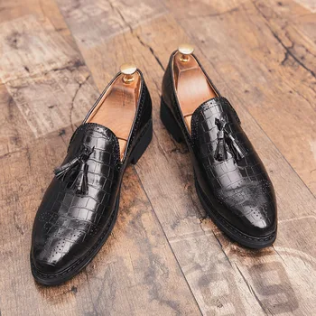2020 Hombres Zapatos de Vestir de Caballero de la Personalidad de la tendencia Paty de Cuero de Zapatos de la Boda de los Hombres Pisos de Cuero de Oxford, Zapatos Formales