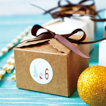 24pcs Caja de Papel de Kraft con 1-24 Feliz Navidad Número de la etiqueta Engomada de la Caja de Regalo de Sellado de la etiqueta Engomada del Caramelo de Chocolate de la Caja de Papel a Favor del Partido