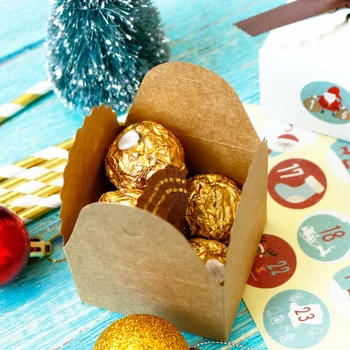 24pcs Caja de Papel de Kraft con 1-24 Feliz Navidad Número de la etiqueta Engomada de la Caja de Regalo de Sellado de la etiqueta Engomada del Caramelo de Chocolate de la Caja de Papel a Favor del Partido